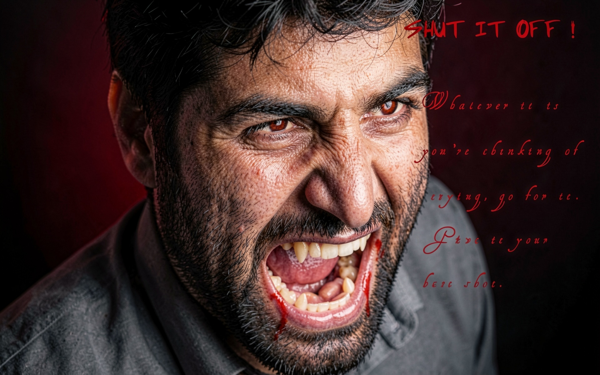 Разгневанный мужчина в темном красном освещении